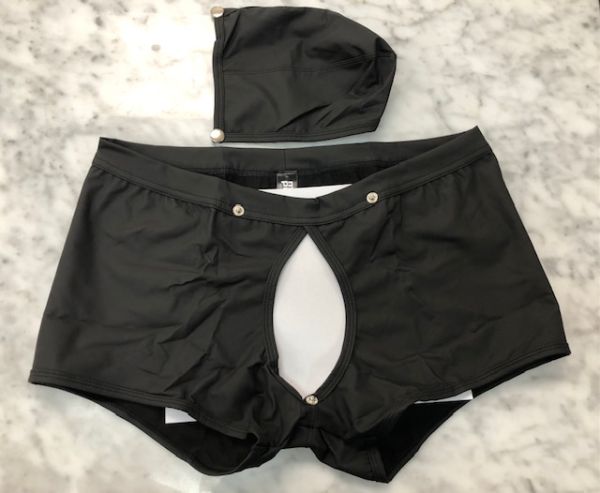 MP120-298 – PU Leather Snap Off Short